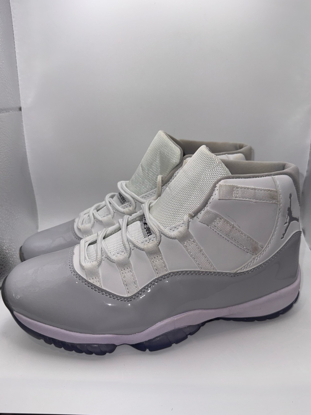Air Jordan 11 Retro Low Cool Grey Men's
Size 10